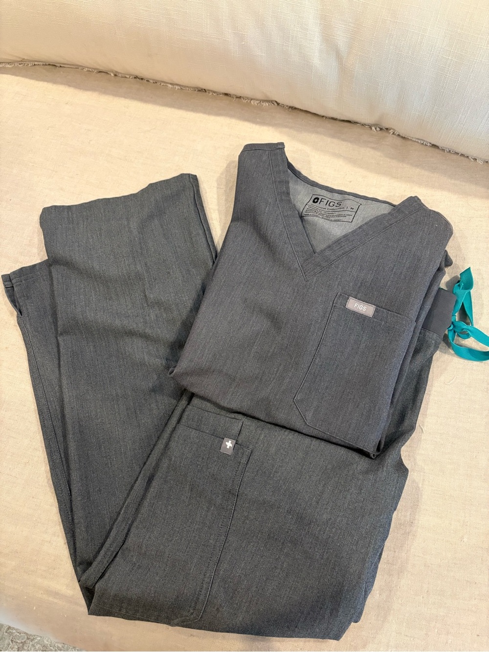 Figs Technical Collection Scrub Top & Bottoms in Charcoal